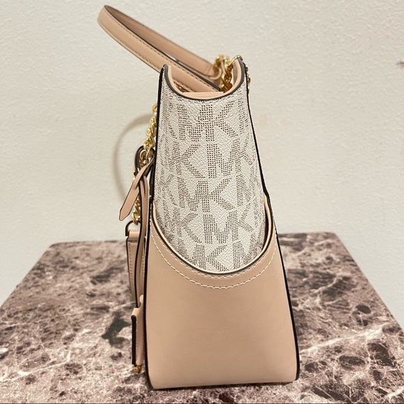 MICHAEL KORS Jet Set Large Color-Block Logo Tote Bag - Picture 6 of 11